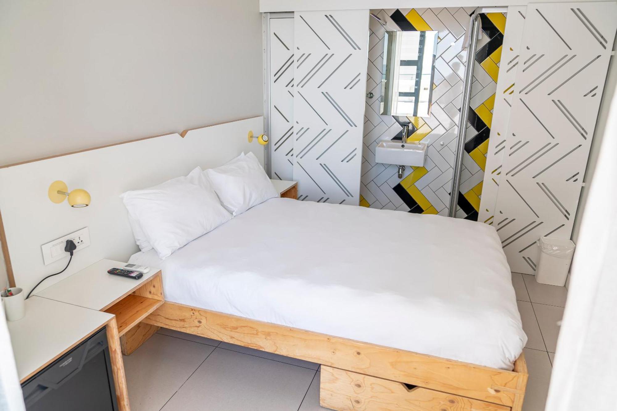Mojo Hotel & Market Cape Town Room photo